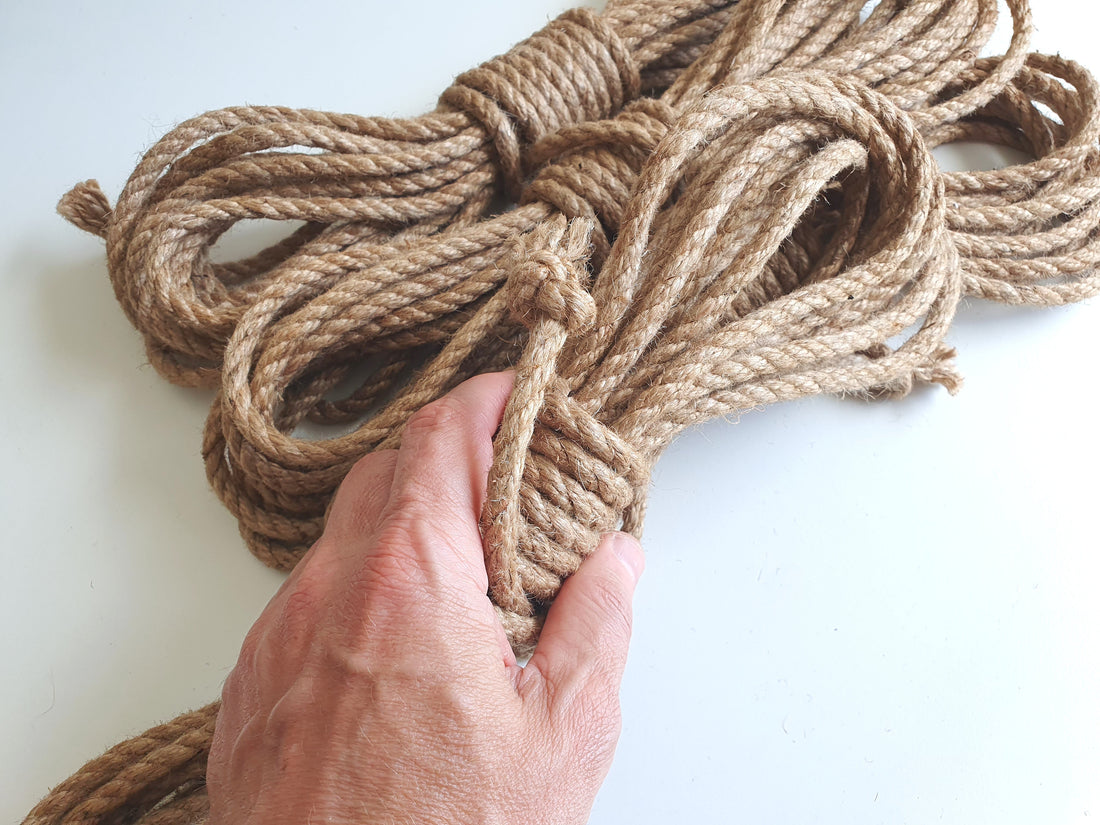 Shibari Rope: Jute vs Cotton – Which Rope Is Better?