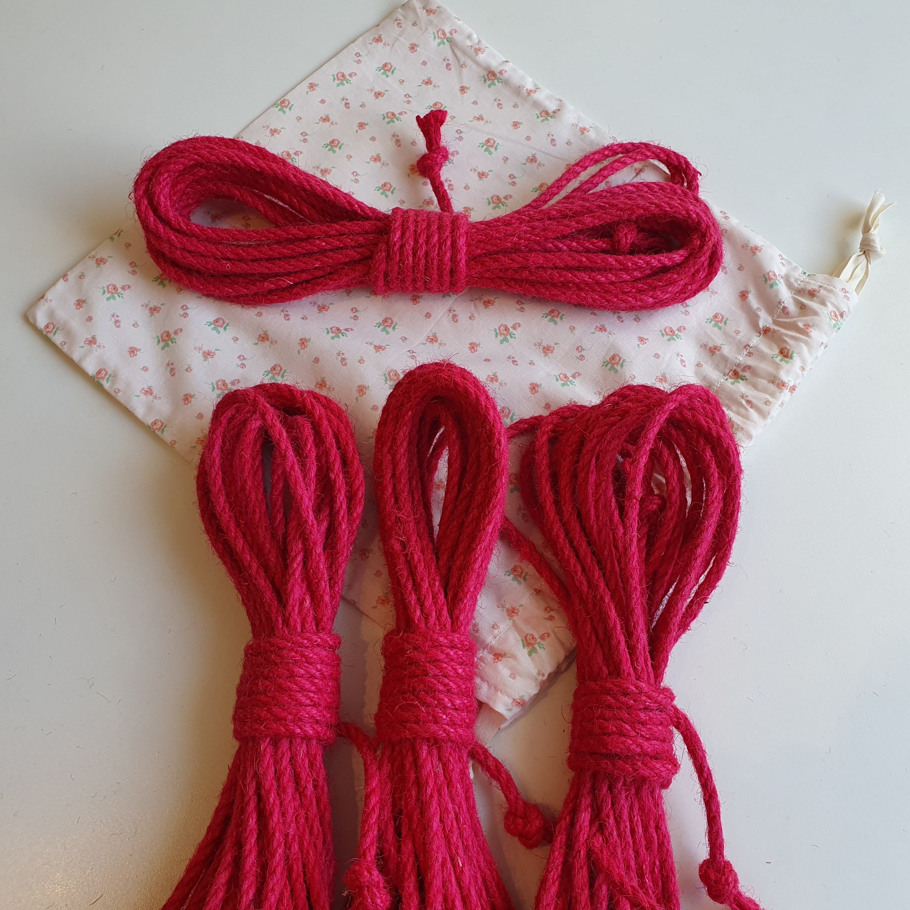 Pink Shibari Rope Jute - Set 4×8m with Black Floral Pouch